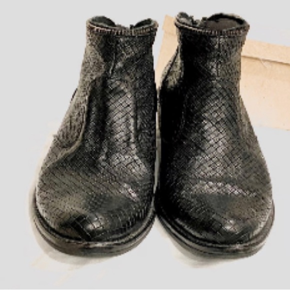 Kanna Women's Kelly Booties Size 8 Black Leather Zipper Trim Western Boho - Picture 3 of 8